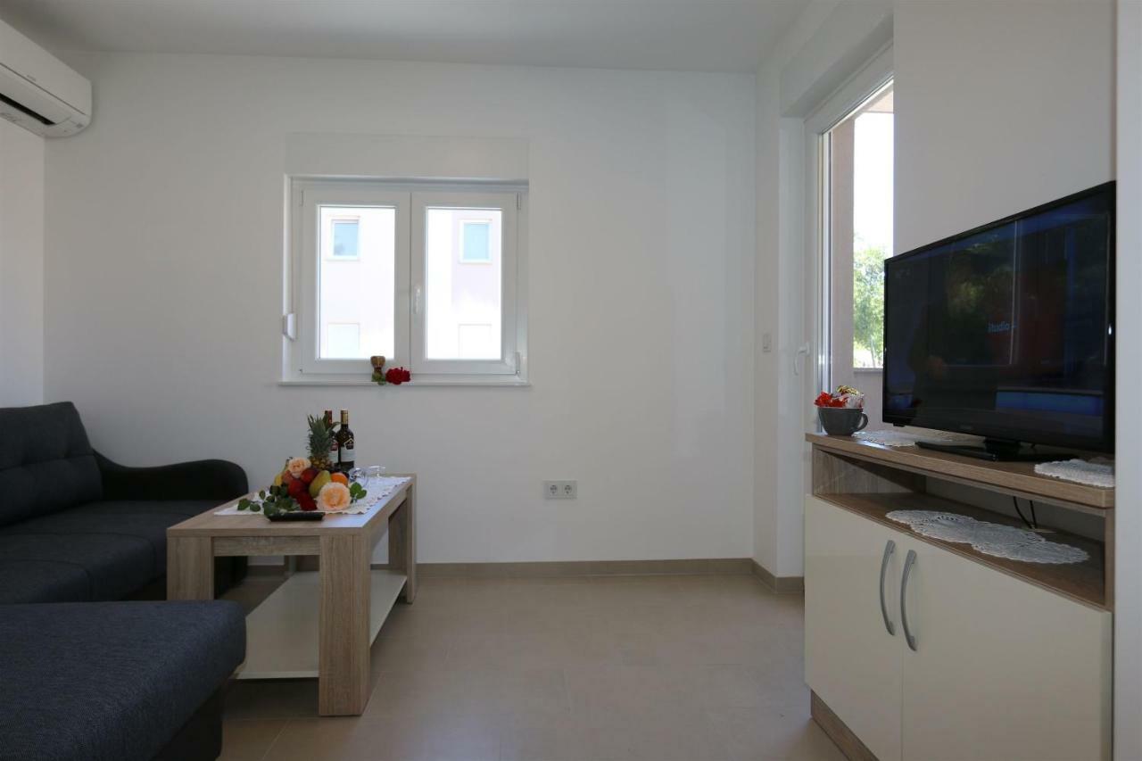 Apartments Maric-Hlapa Soline  Εξωτερικό φωτογραφία