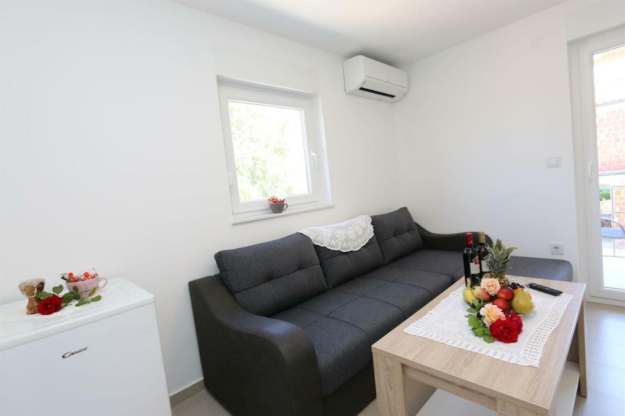 Apartments Maric-Hlapa Soline  Εξωτερικό φωτογραφία